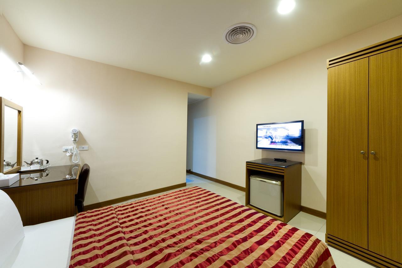 Songshan Hotel Kaohsiung Exterior photo